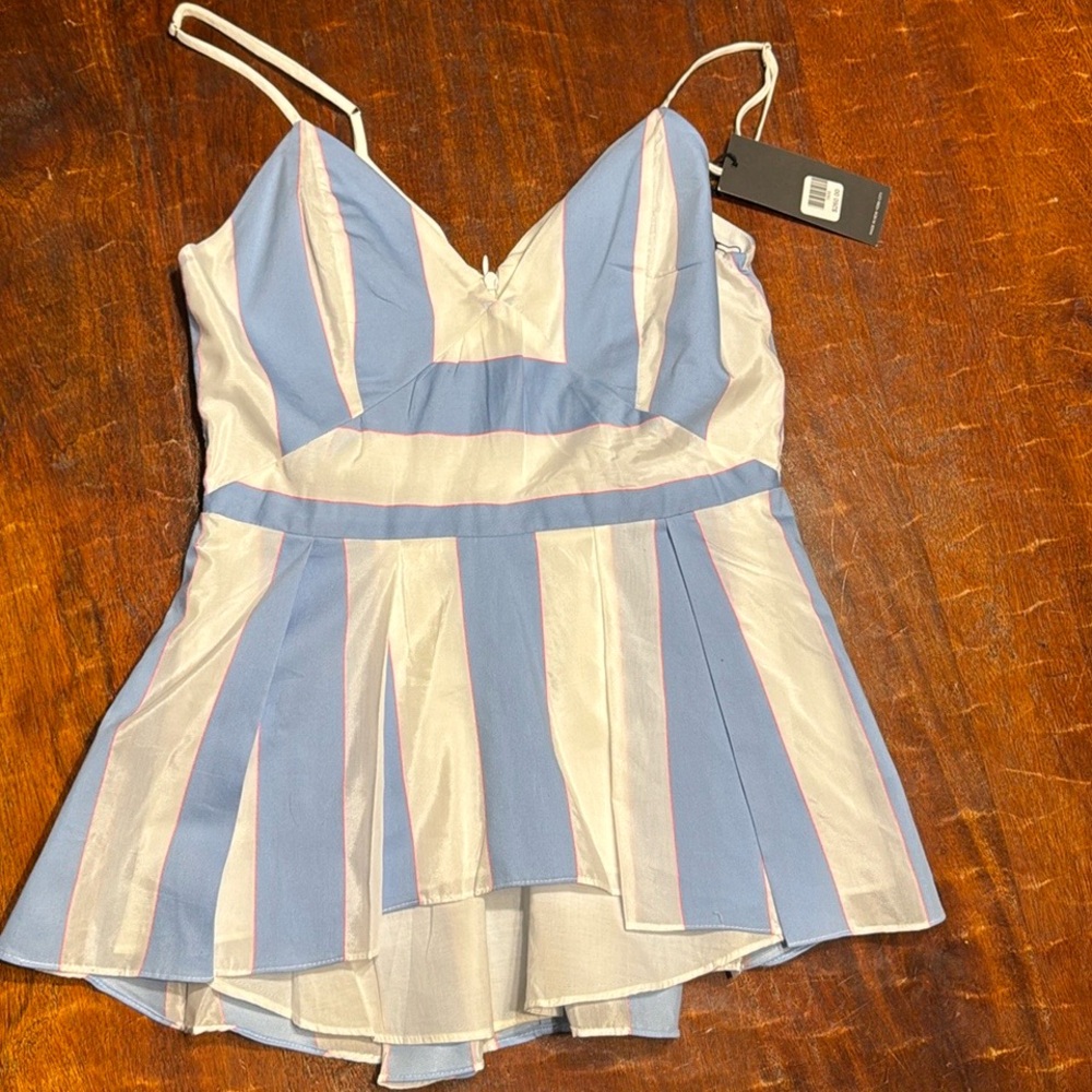 Hunter Bell top